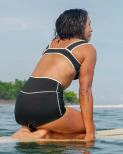 Darla Top - Black (RC-Skin) 17 Darla Top - Black (RC-Skin) -Theseea BC25 CostaRica CaraBram 048 1