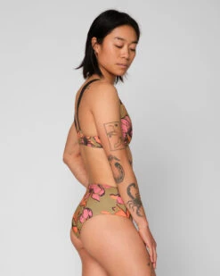 Brasilia Reversible Bikini Top - Freya -Theseea Brasilia Freya Multicolor Black Floral Pattern Reversible Bikini Swim Suit Sun Protection 10