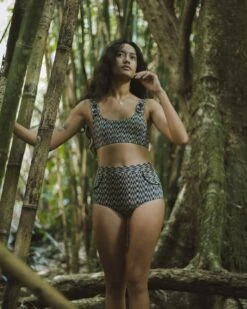 Georgia Bikini Top - Aries -Theseea RE23 Poeti Tahiti RachelMoore 114