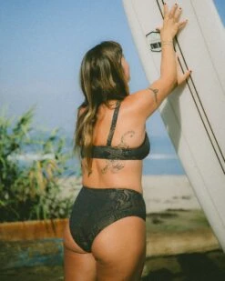 Brasilia Bikini Top - Delfina -Theseea SEEA Brasilia BikiniBottoms Delfina 4X5 3bdbfe55 e090 43b4 9949 4962b2146adc