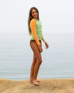 Doheny Rashguard - Girls - Edamame -Theseea SEEA Doheny Rashguard Girls Edamame 4X5 3 6e6b2cde 1ecc 4d43 b530 5a670f339aa0