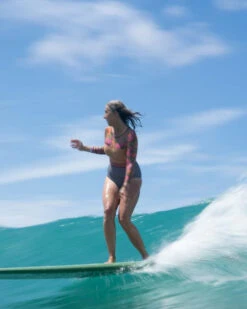 Hermosa One Piece - Freya 15 Hermosa One Piece - Freya -Theseea SEEA Hermosa Surfsuit Freya LS 4X5 2