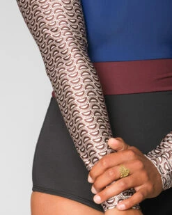 Hermosa One Piece - Shells -Theseea SEEA Hermosa Surfsuit Shells 4X5 7