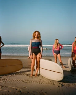 Hermosa One Piece - Shells -Theseea SEEA Hermosa Surfsuit Shells Lifestyle 4X5 1