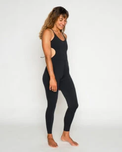 Nazare Bodysuit - Black -Theseea SEEA Nazare Surfsuit Black 4X5 13