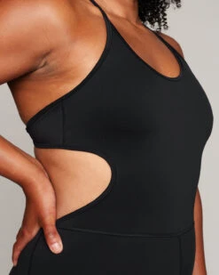 Nazare Bodysuit - Black -Theseea SEEA Nazare Surfsuit Black 4X5 7