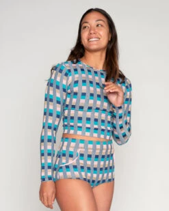 Palomar Crop Top Rashguard - Antibes 21 Palomar Crop Top Rashguard - Antibes -Theseea SEEA Palomar Rashguard Antibes 4X5 10