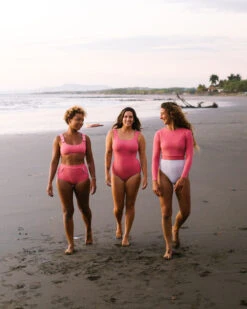 Georgia Bikini Top - Flamingo -Theseea SEEA Palomar Rashguard Flamingo LS 4X5 2 72b6d58a 2621 4923 b99d b6dcd3d4977a