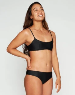 Rella Bikini Top - Black -Theseea SEEA Rella Bikini Black 4X5 19 737e7dcd a2aa 40f0 b412 171c2f7c77e6