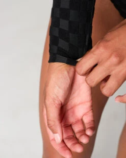 Valentina Surf Suit - Night Check 19 Valentina Surf Suit - Night Check -Theseea SEEA Valentina Surfsuit Nightcheck 4X5 9