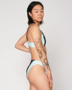 Vega Bikini Top - Black Ice -Theseea SEEA Vega Bikini BlackIce 4X5 3 b7d50b6c c7fb 4dc0 9167 59c9cdd16b5e