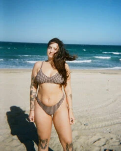 Bobby Bikini Top - Mustang 16 Bobby Bikini Top - Mustang -Theseea SP23 Hawaii MadisonPool 31