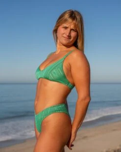 Phoebe Bikini Bottom - Coastal Rib 12 Phoebe Bikini Bottom - Coastal Rib -Theseea SU25 Bobby Top CostalRib VP 2 92642b7e c50c 4648 819b b58f9d2cd965