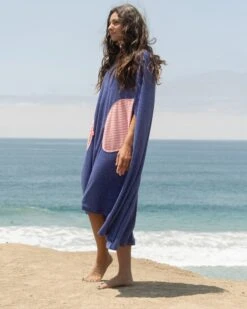 Changing Cape - Horizon Pink 9 Changing Cape - Horizon Pink -Theseea SU25 Tia RockRib Madison Atonce Hannah 99